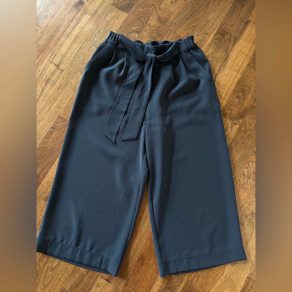 Lululemon Noir Cropped Pants - True Navy
